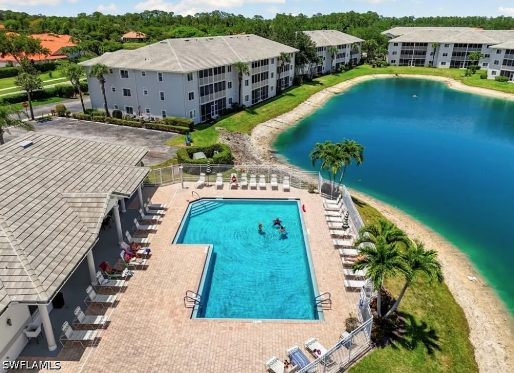 Great Heron Way #303 Naples, FL 34104