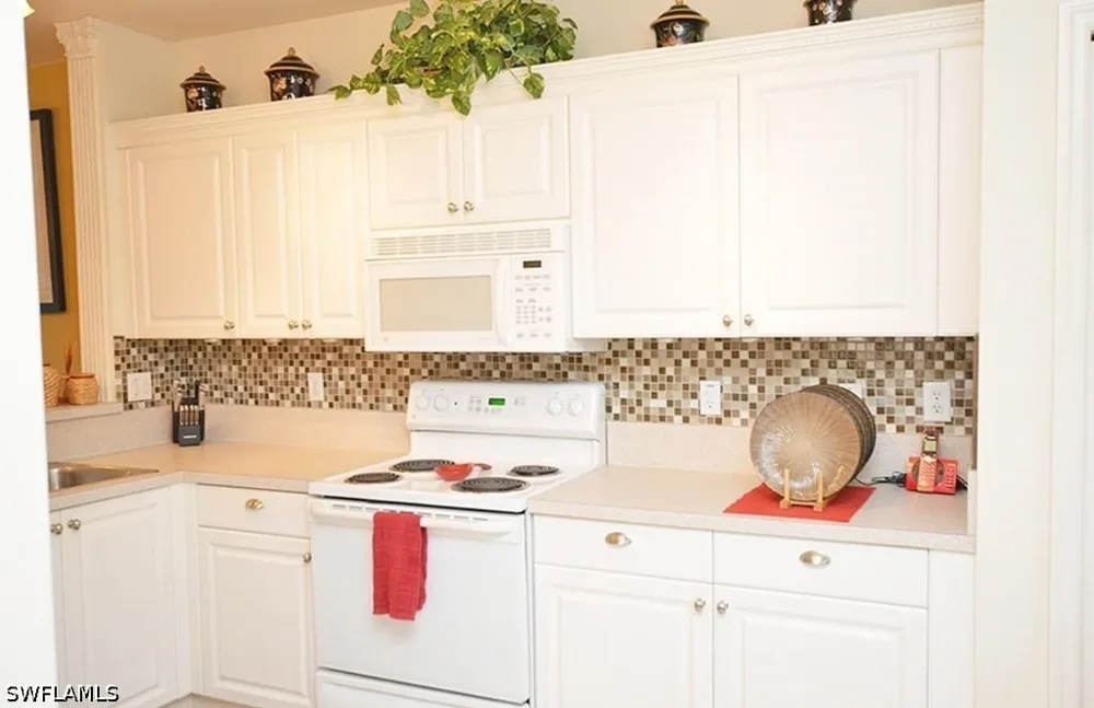 Great Heron Way #303 Naples, FL 34104