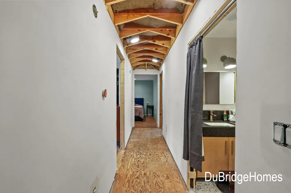 311 Honey Creek Avenue SE Ada, MI 49301