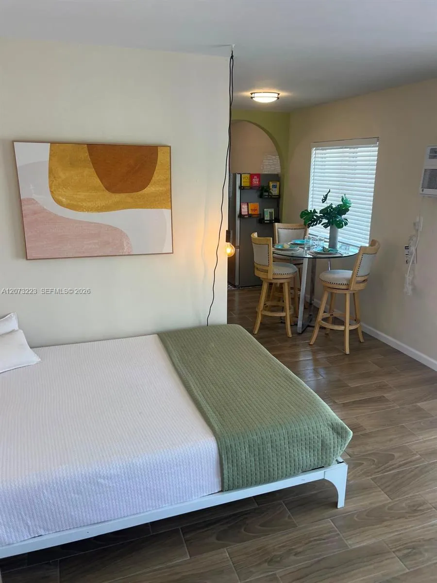7720 Harding Ave #8 Miami Beach, FL 33141