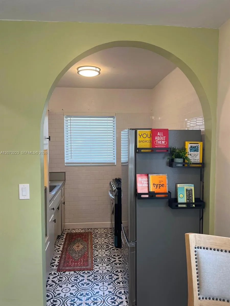 7720 Harding Ave #8 Miami Beach, FL 33141