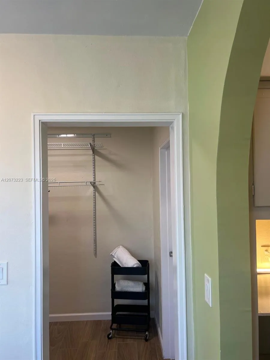 7720 Harding Ave #8 Miami Beach, FL 33141