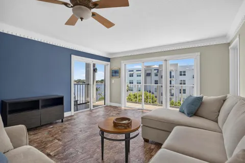 1206 S LAKE DRIVE #504