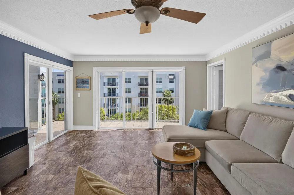 1206 S LAKE DRIVE #504 Lantana, FL 33462