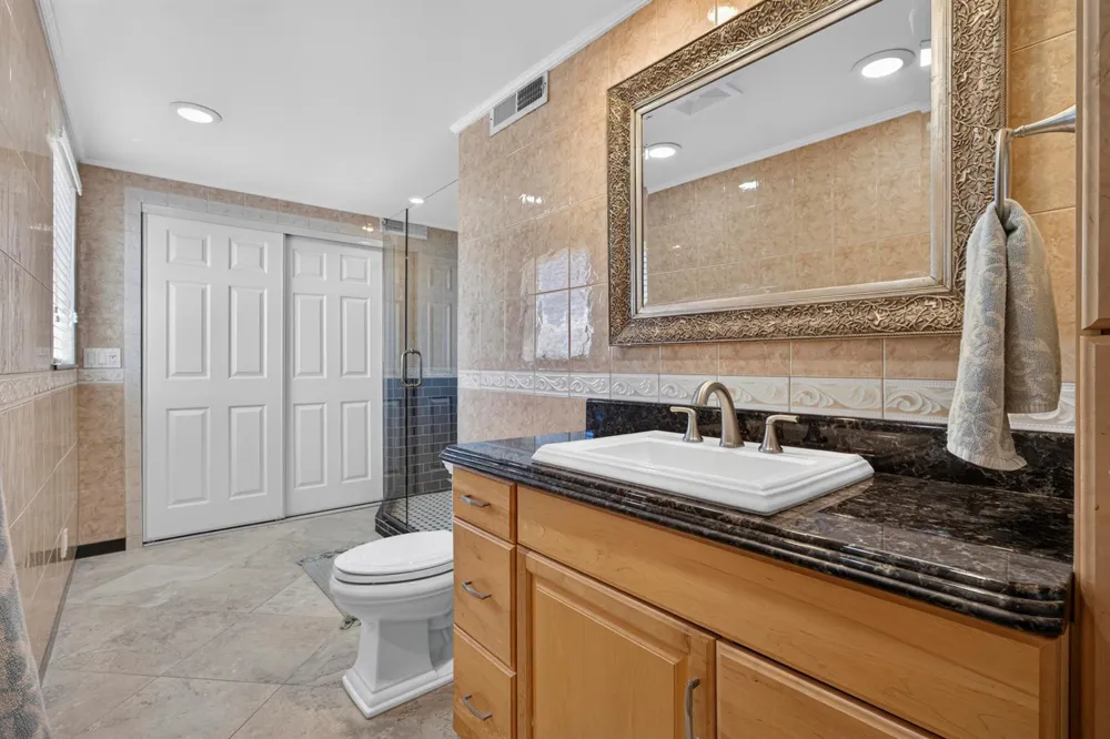 1206 S LAKE DRIVE #504 Lantana, FL 33462