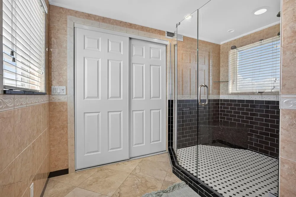 1206 S LAKE DRIVE #504 Lantana, FL 33462
