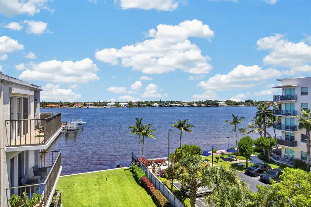 1206 S LAKE DRIVE #504 Lantana, FL 33462