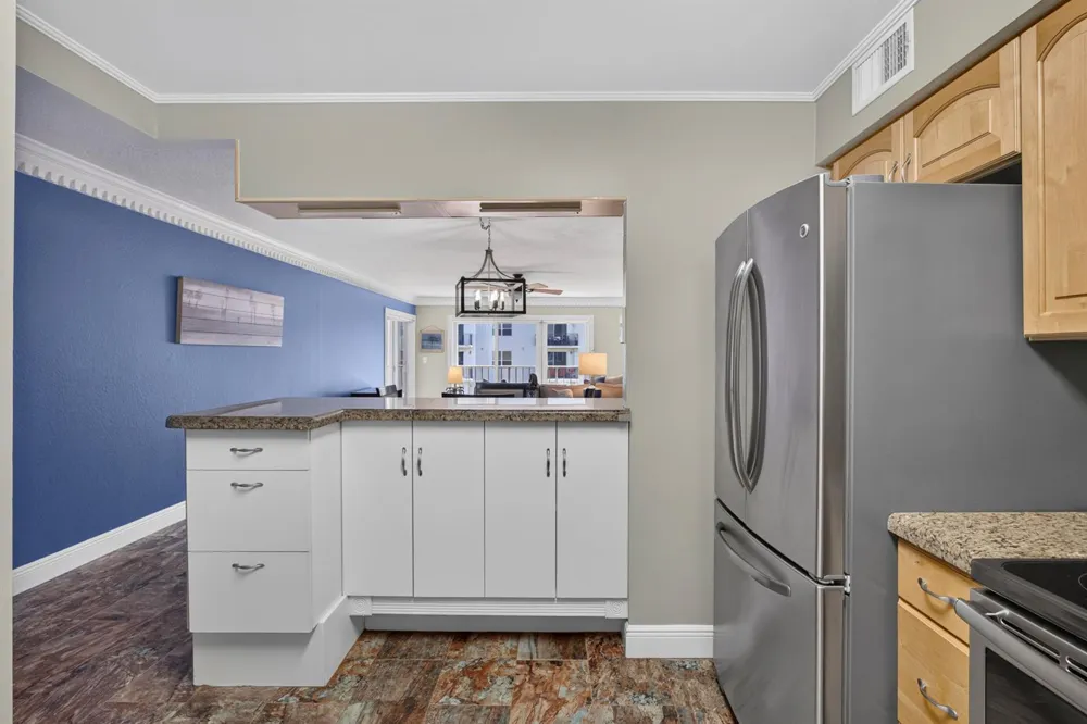 1206 S LAKE DRIVE #504 Lantana, FL 33462