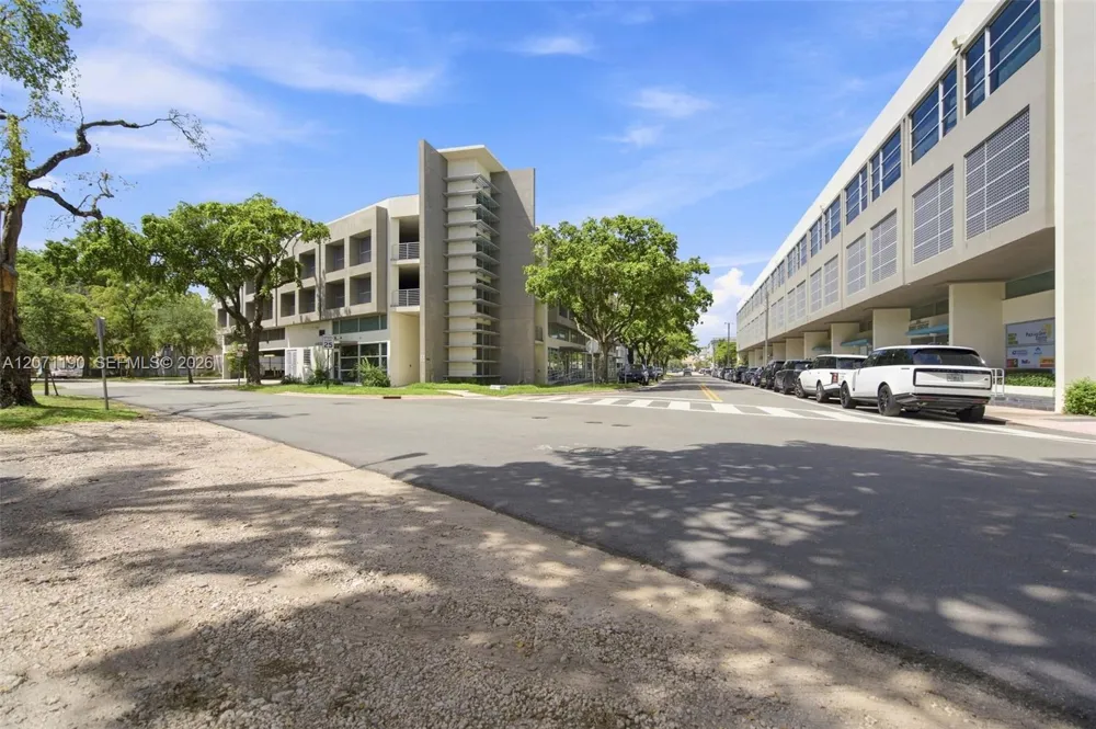 6511 Santona St #C6 Coral Gables, FL 33146