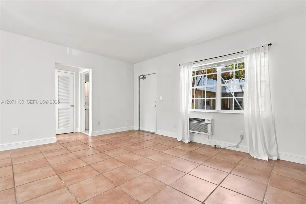 6511 Santona St #C6 Coral Gables, FL 33146