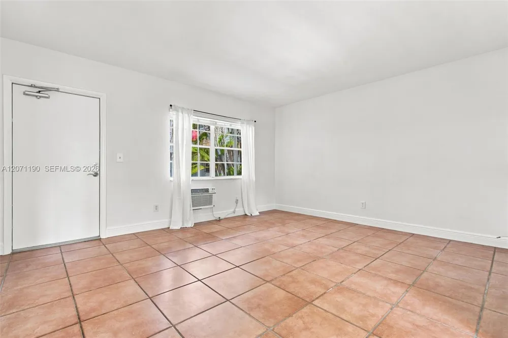 6511 Santona St #C6 Coral Gables, FL 33146