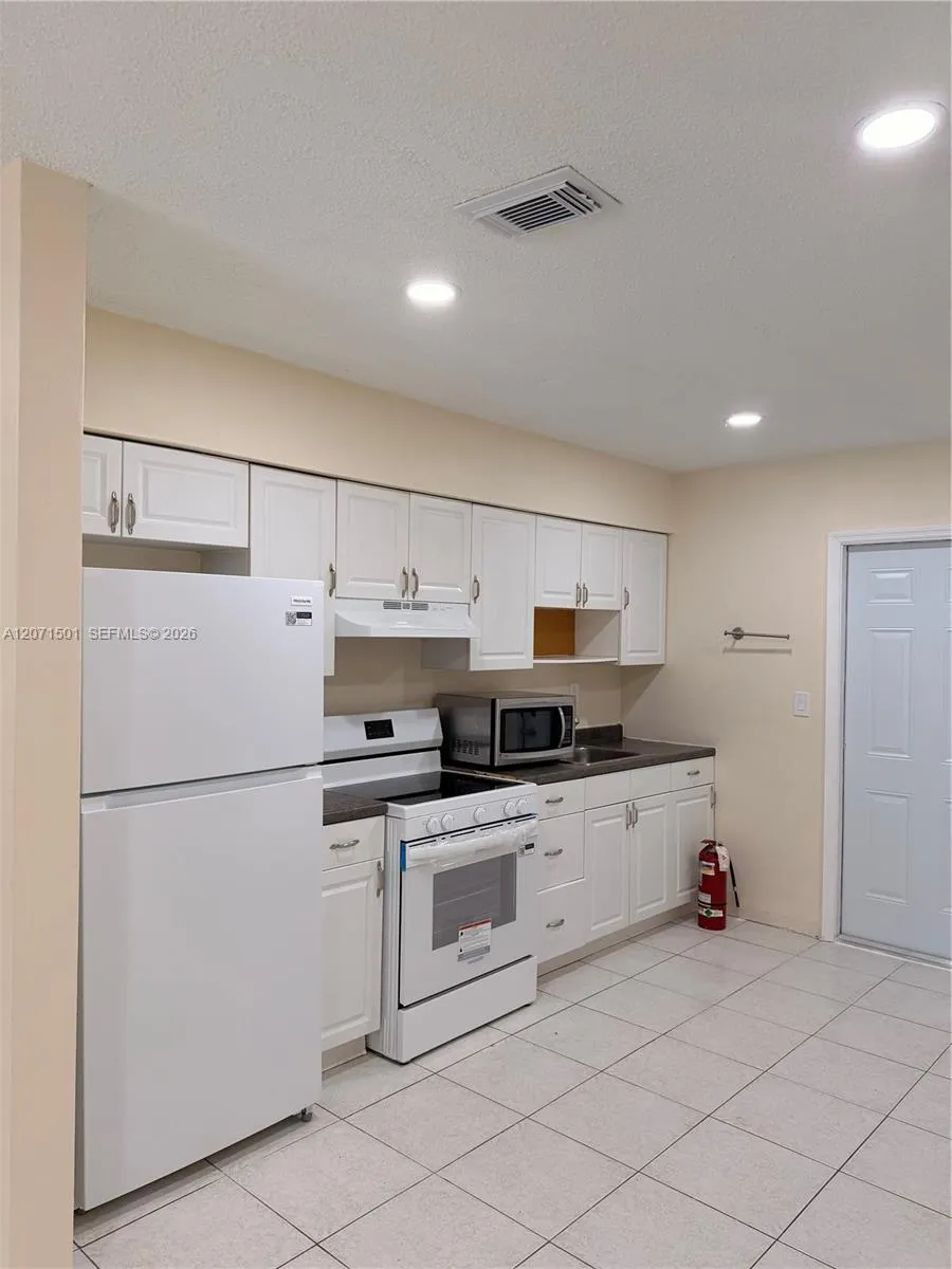 6050 SW 34th St #1 Miramar, FL 33023