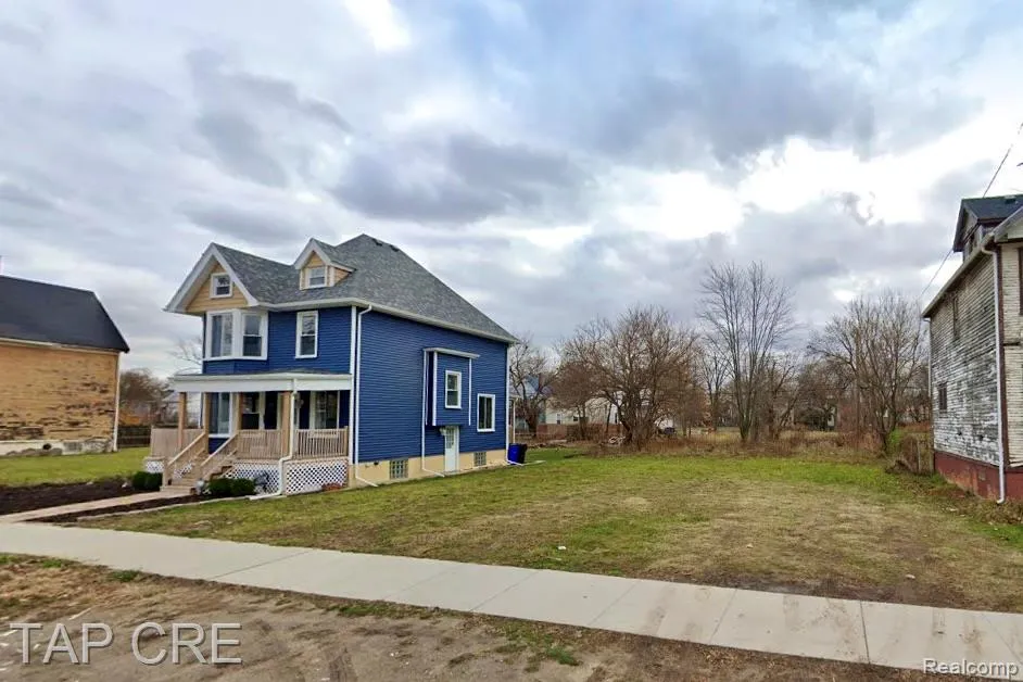 562 E Euclid Street Detroit City, MI 48202