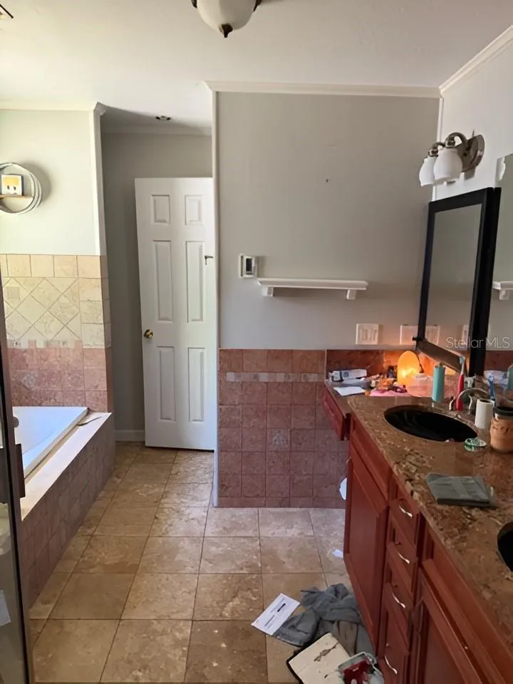 101 WALKER DRIVE Interlachen, FL 32148