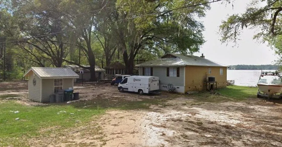101 WALKER DRIVE Interlachen, FL 32148