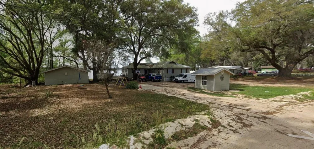 101 WALKER DRIVE Interlachen, FL 32148