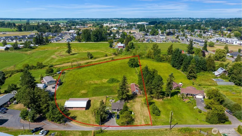 9547 Swartwood Road Sumas, WA 98295