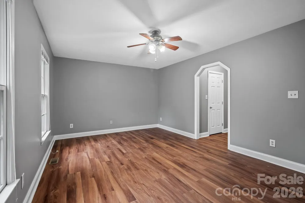 30 Collenwood Road Arden, NC 28704