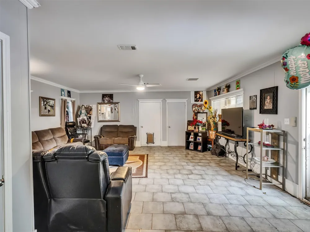 815 Avenue G South Houston, TX 77587