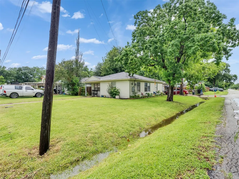 815 Avenue G South Houston, TX 77587