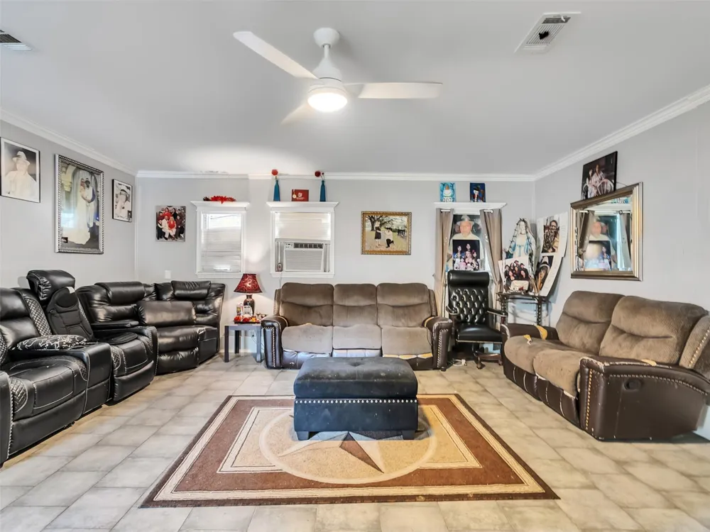 815 Avenue G South Houston, TX 77587
