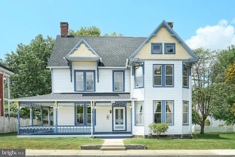 412 CARLISLE STREET