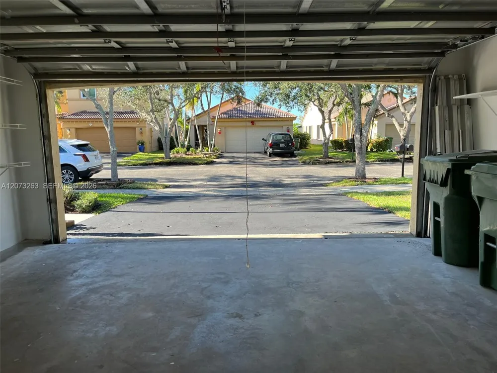 1542 Presidio Dr #1542 Weston, FL 33327