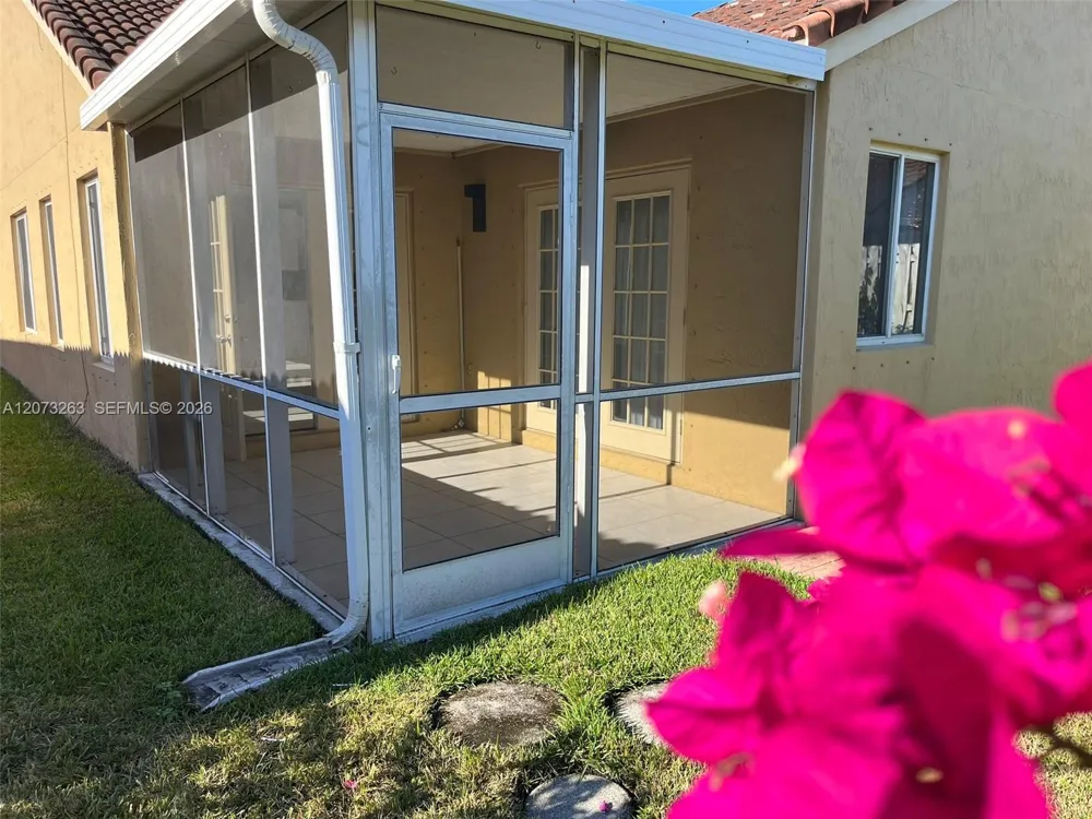 1542 Presidio Dr #1542 Weston, FL 33327