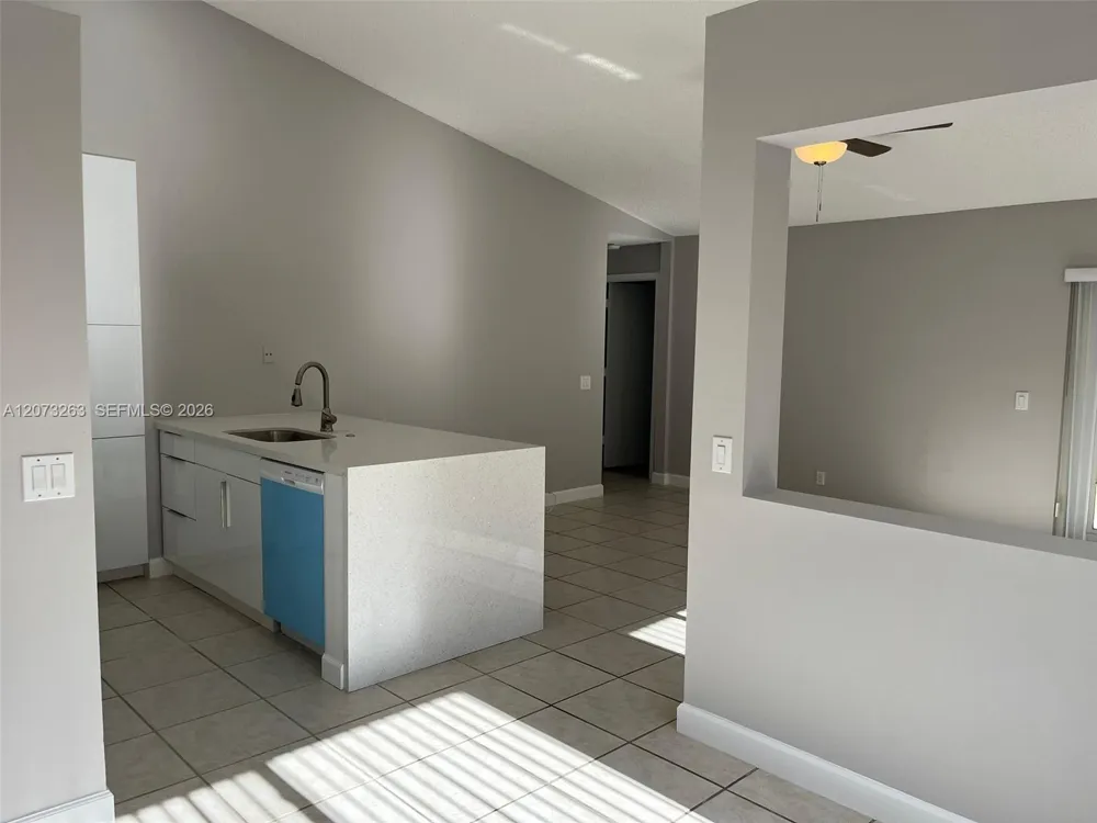 1542 Presidio Dr #1542 Weston, FL 33327