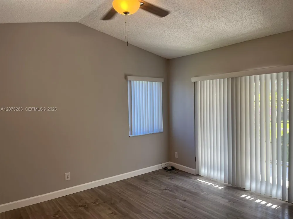 1542 Presidio Dr #1542 Weston, FL 33327