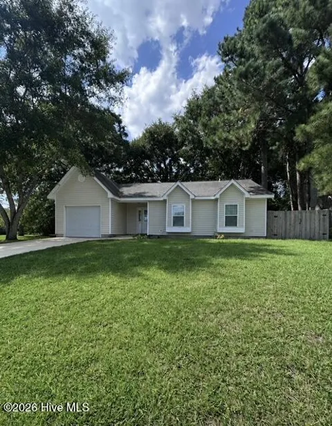 101 Cottonwood Court