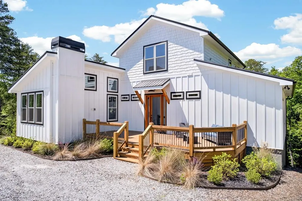 295 Mountain Laurel Ridge Mineral Bluff, GA 30559