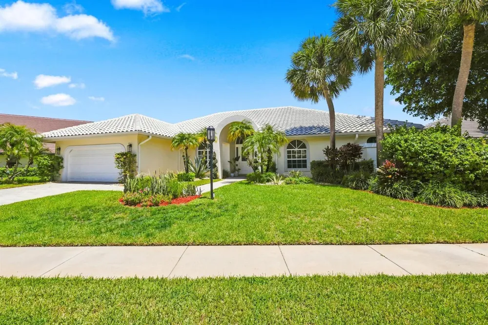 10739 STONEBRIDGE BOULEVARD Boca Raton, FL 33498