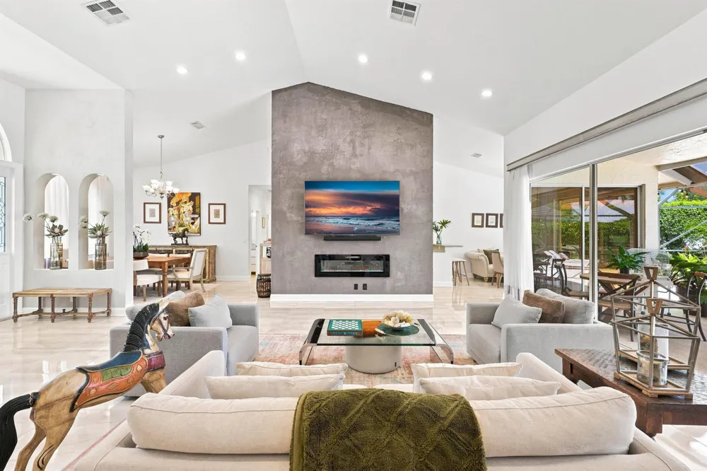 10739 STONEBRIDGE BOULEVARD Boca Raton, FL 33498