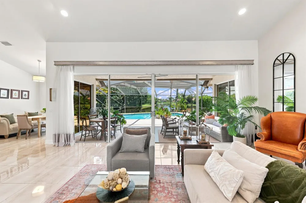 10739 STONEBRIDGE BOULEVARD Boca Raton, FL 33498