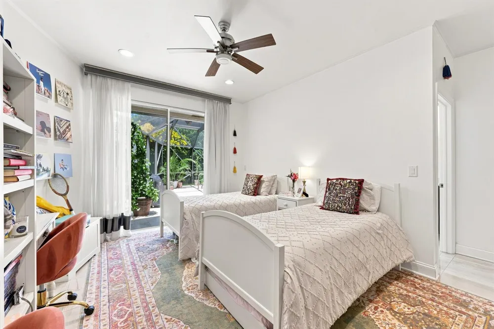 10739 STONEBRIDGE BOULEVARD Boca Raton, FL 33498