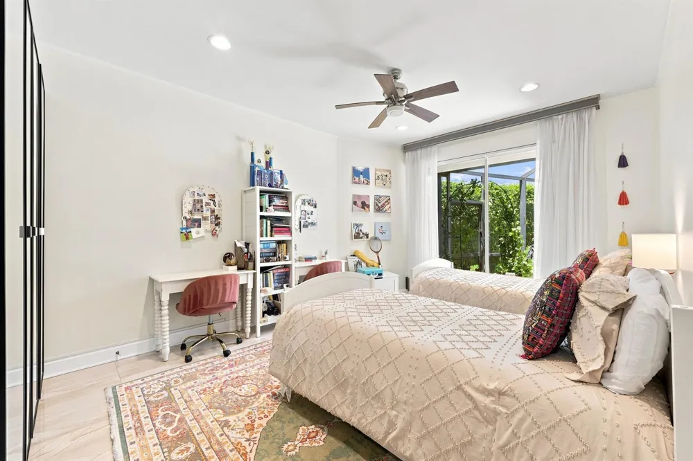 10739 STONEBRIDGE BOULEVARD Boca Raton, FL 33498