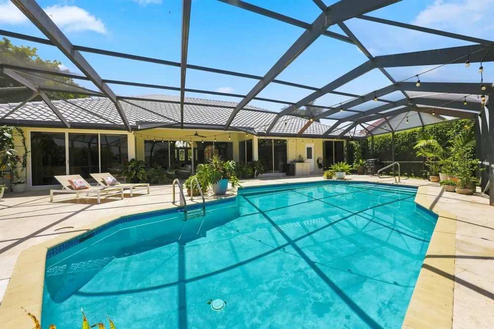 10739 STONEBRIDGE BOULEVARD Boca Raton, FL 33498