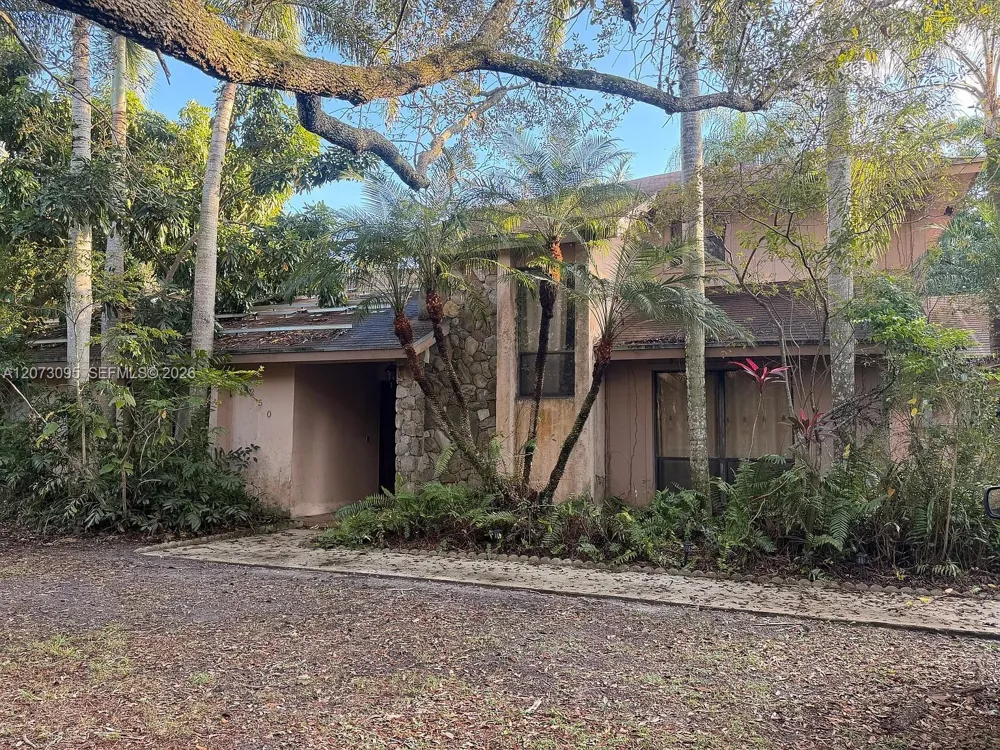 8250 SW 116th St Miami, FL 33156