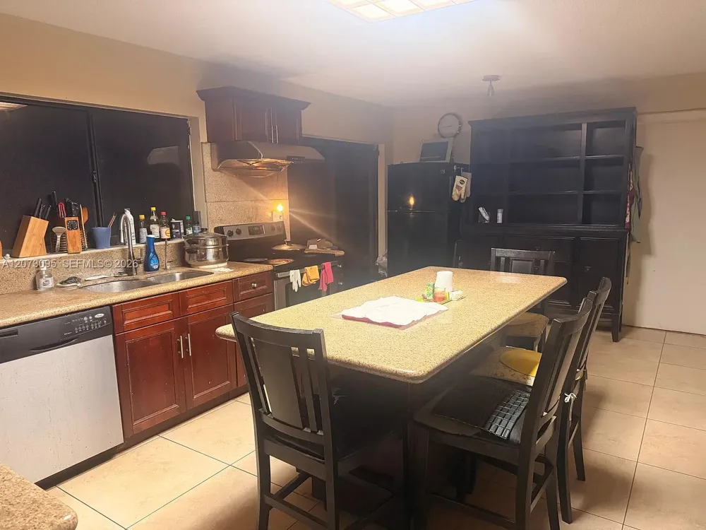 8250 SW 116th St Miami, FL 33156