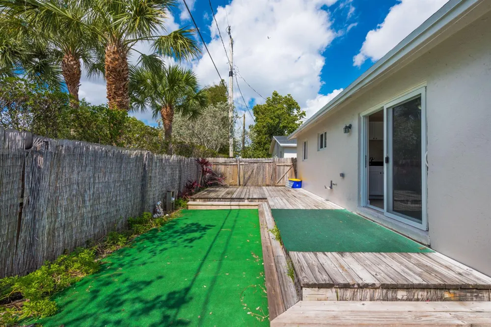 3482 48TH LANE S Lake Worth, FL 33461