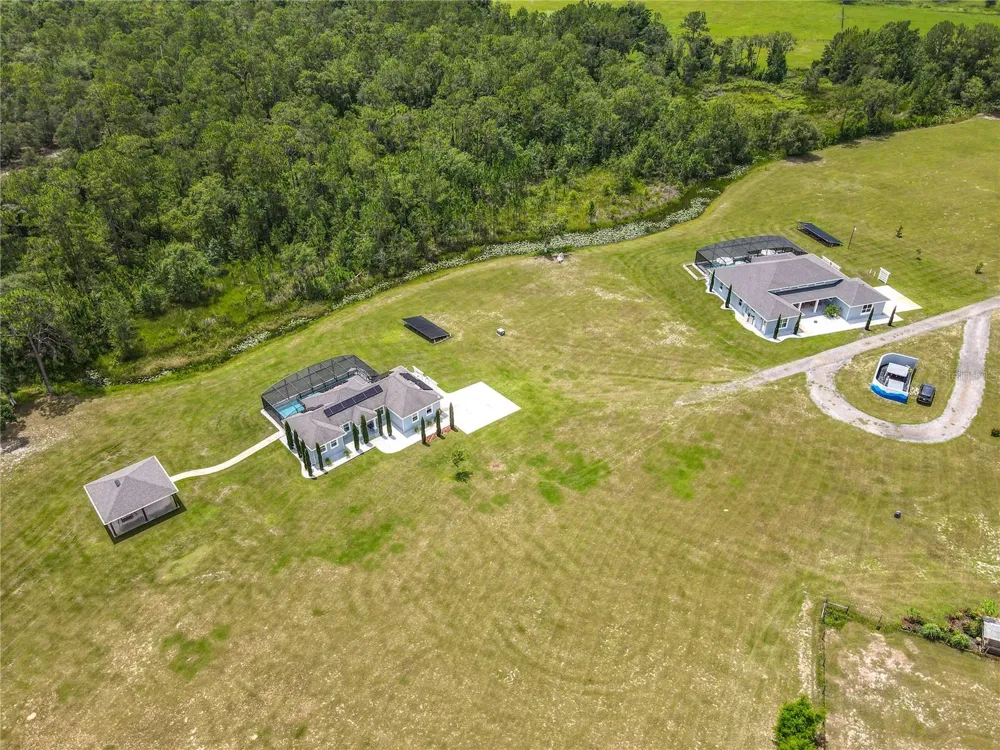 10220 & 10224 BAY LAKE ROAD Groveland, FL 34736