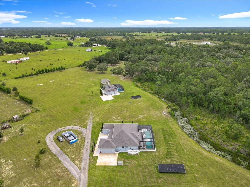 10220 & 10224 BAY LAKE ROAD Groveland, FL 34736