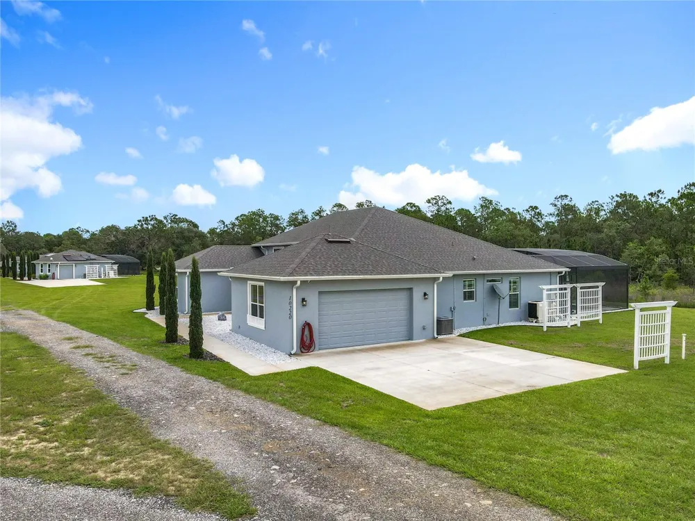 10220 & 10224 BAY LAKE ROAD Groveland, FL 34736