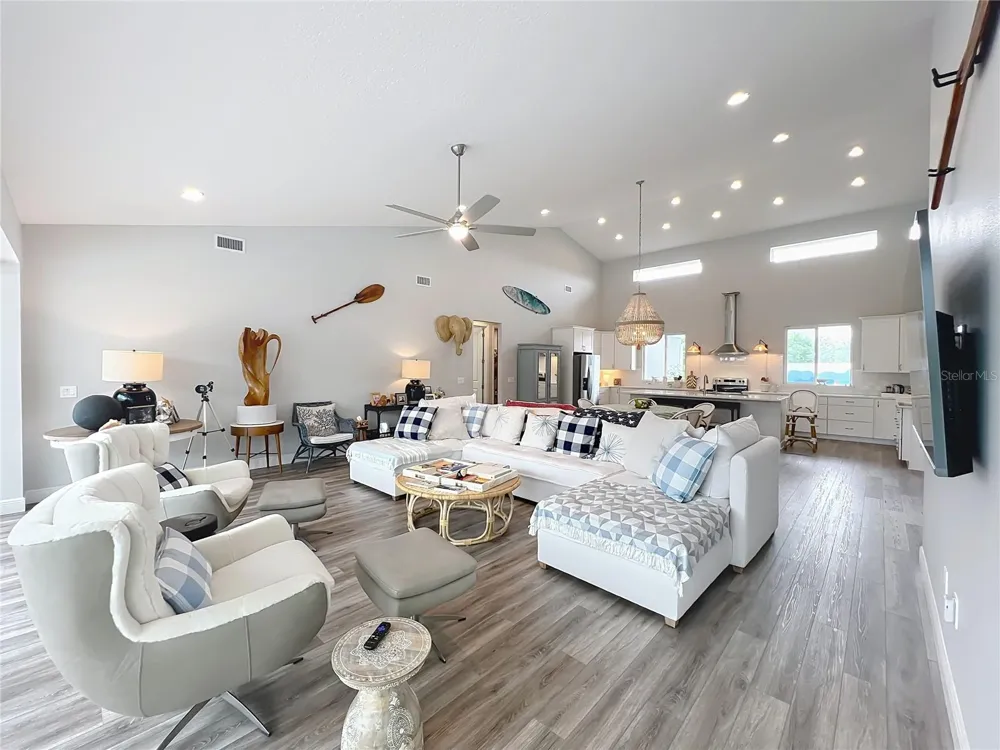 10220 & 10224 BAY LAKE ROAD Groveland, FL 34736