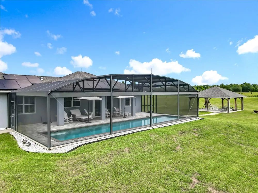 10220 & 10224 BAY LAKE ROAD Groveland, FL 34736