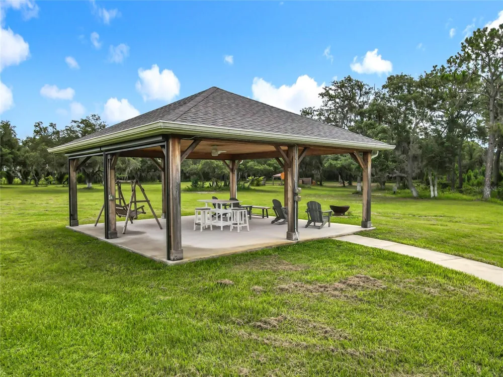 10220 & 10224 BAY LAKE ROAD Groveland, FL 34736