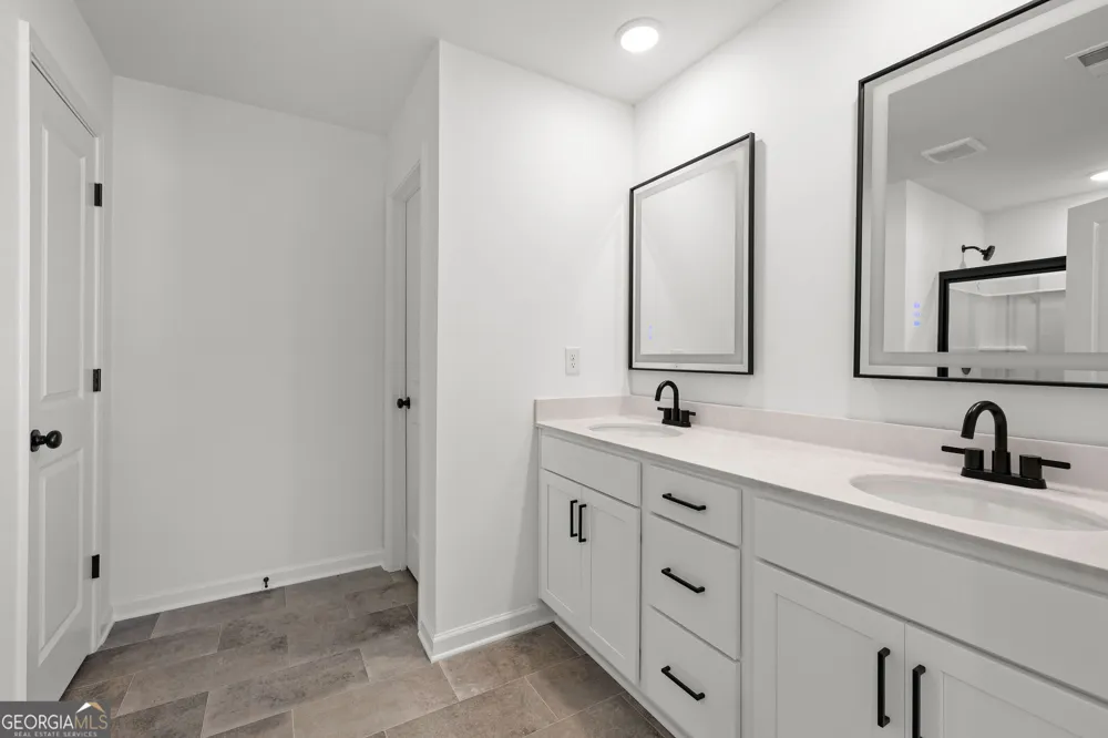 10 Mercury Lane Newnan, GA 30265