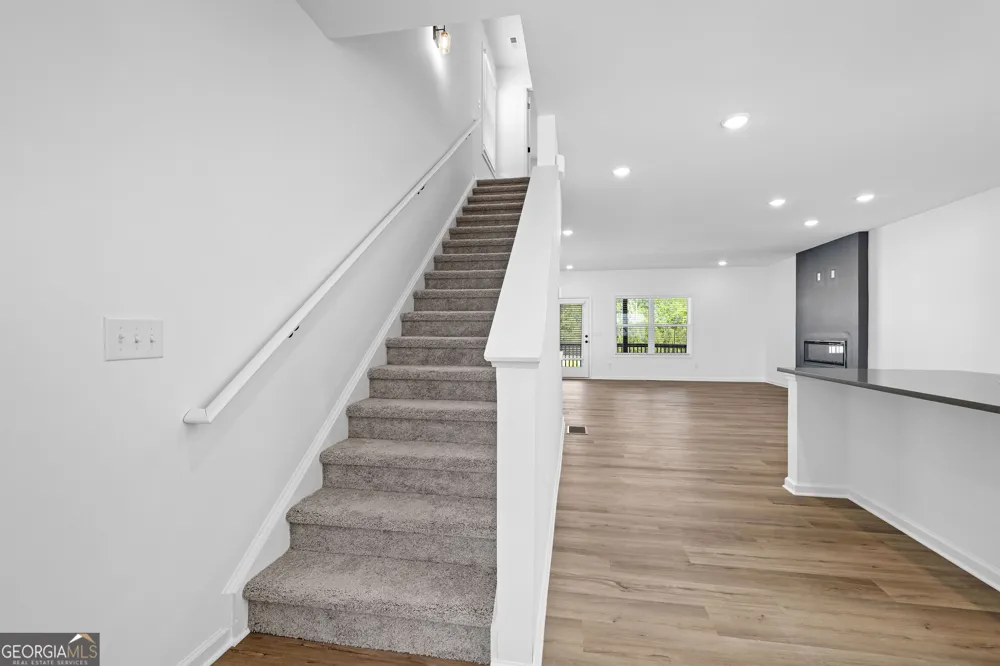 10 Mercury Lane Newnan, GA 30265