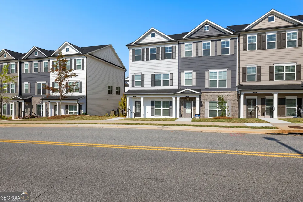 10 Mercury Lane Newnan, GA 30265